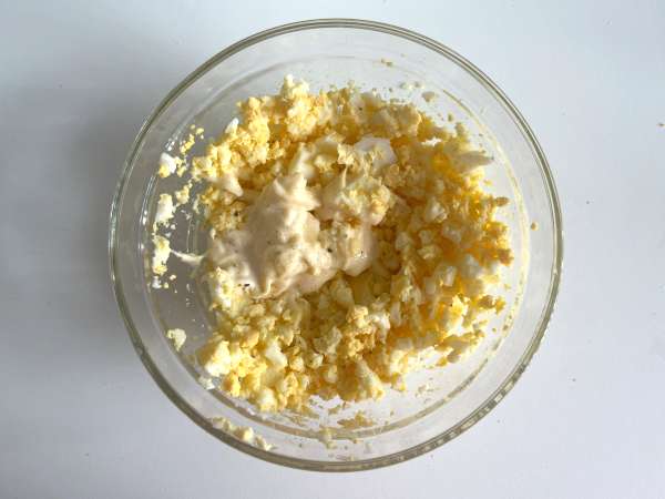 Tamago sando: जापानी अंडे का प्रसिद्ध सैंडविच जो कि कोनबिनी में मिलता है! - तैयारी चरण 3