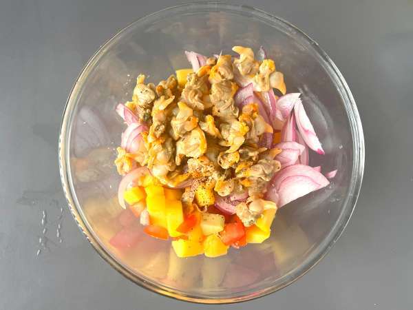 Ceviche और कैन में क्लैम - तैयारी चरण 2