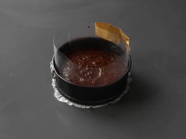 चॉकलेट सेब का फज, केवल 2 सामग्री के साथ बनाने के लिए सुपर आसान मिठाई! - तैयारी चरण 6