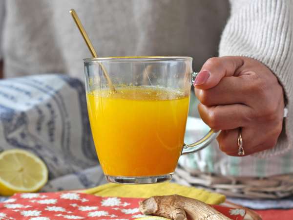 अदरक शॉट (अदरक का शॉट): इम्यूनिटी और ऊर्जा के लिए आसान, प्राकृतिक और शक्तिशाली नुस्खा - तैयारी चरण 4