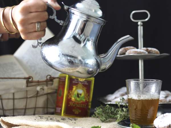 कैसे असली मोरक्को चाय तैयार करें पुदीने के साथ - तैयारी चरण 6