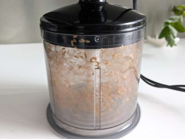 कैसे लिनन का अंडा (Flax egg) तैयार करें: रसोई में एकदम सही शाकाहारी विकल्प - तैयारी चरण 1