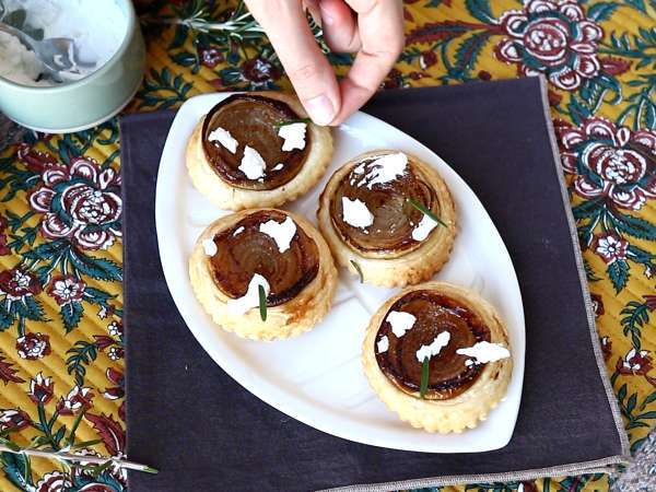 प्याज की टार्टलेट्स टैटिन - तैयारी चरण 9