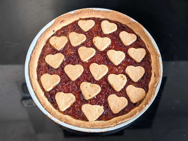 Crostata con जाम की स्ट्रॉबेरी: पारंपरिक पेस्ट्री की रेसिपी (दिल के आकार में भी) - तैयारी चरण 8
