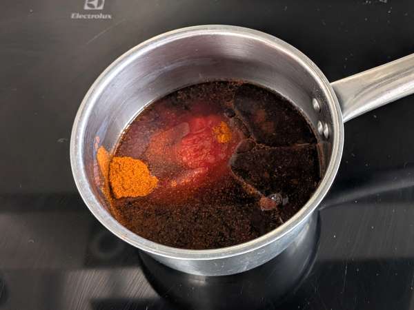 एयर फ्रायर में बारबेक्यू स्टाइल की खट्टी-मीठी सॉस के साथ मीटबॉल: आसान और स्वादिष्ट रेसिपी - तैयारी चरण 2