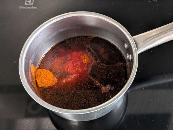 घर पर बनाई गई बारबेक्यू स्टाइल की खट्टी-मीठी सॉस: आसान रेसिपी और थोड़े समय में तैयार - तैयारी चरण 3