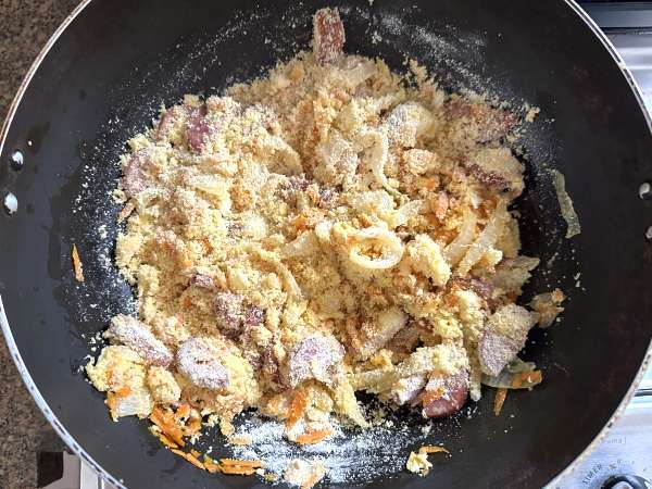 सोनेरी फ़ारोफ़ा, कालाब्रेशा, अंडा और गाजर के साथ - तैयारी चरण 3