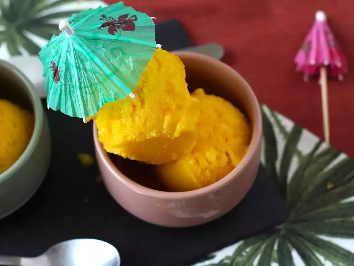 आम और नींबू के शर्बत में केवल 3 सामग्री हैं और इसे 5 मिनट में परोसने के लिए तैयार किया जा सकता है! - फोटो 4