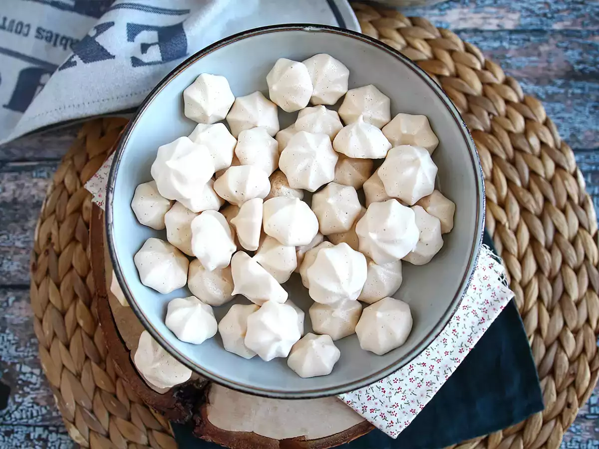 Aquafaba के साथ वेगन मेरिंग्यूज - फोटो 2