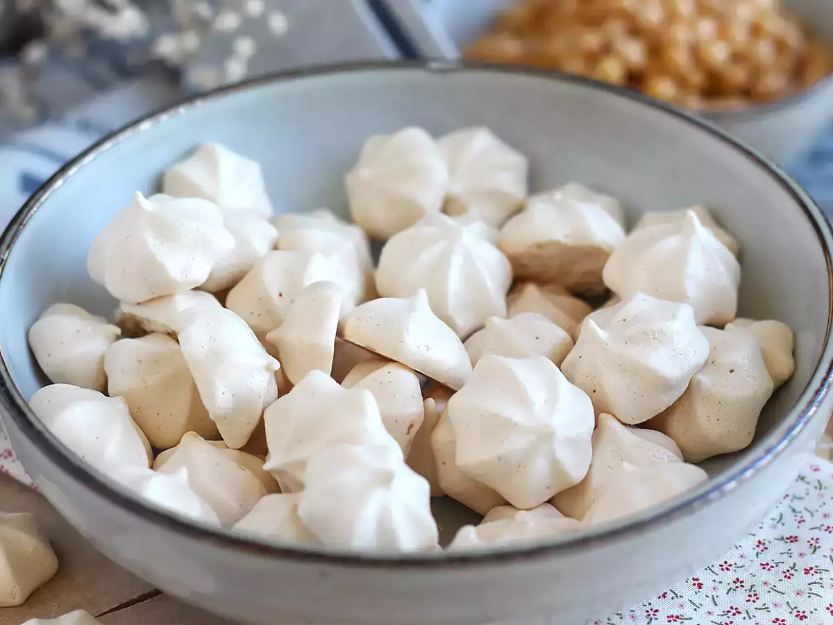 Aquafaba के साथ वेगन मेरिंग्यूज - फोटो 3