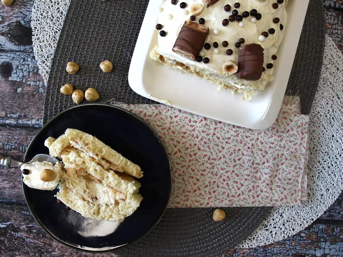 आसान रोल क Kinder Bueno का स्वाद, जन्मदिन के केक या क्रिसमस के लिए लॉग के रूप में परफेक्ट! - फोटो 2