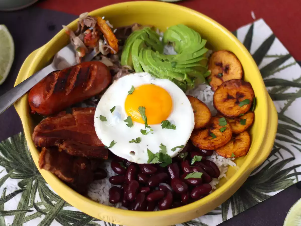 Bandeja Paisa, कोलंबियाई व्यंजन जो स्वाद और परंपरा से भरा हुआ है - फोटो 6