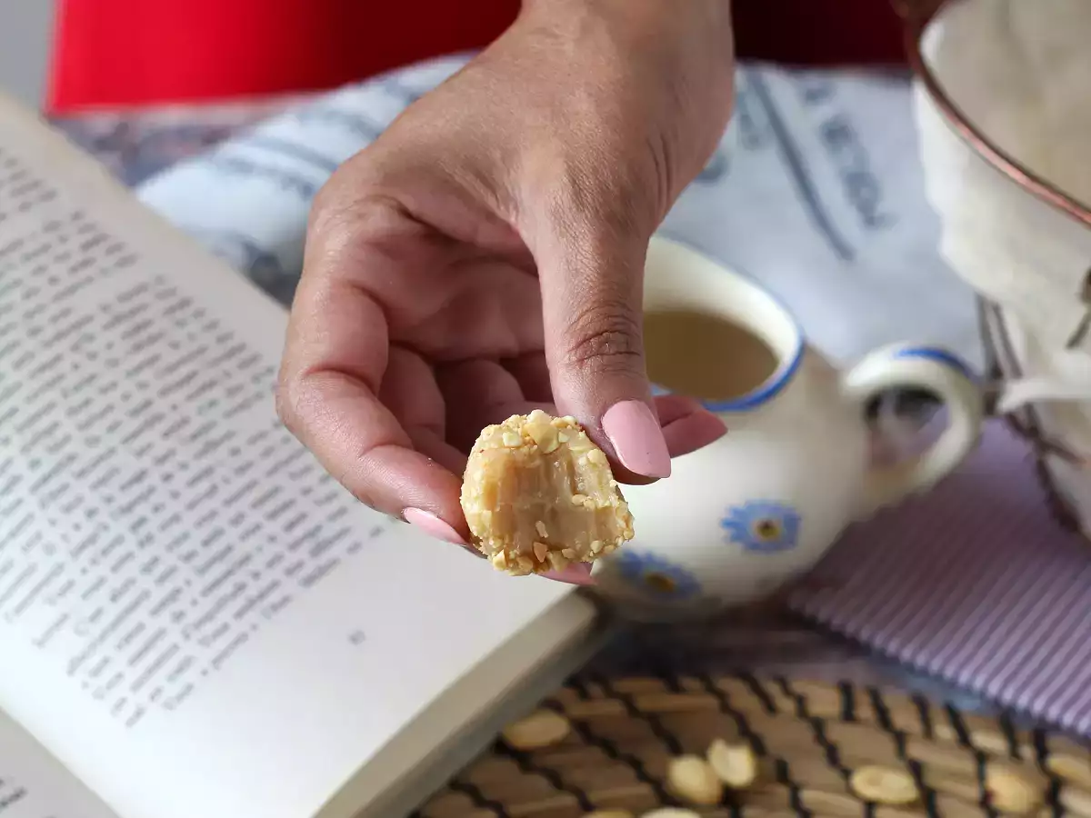 ब्रिगेडेरो डे अमेंडोइम, एक स्वादिष्ट ब्राज़ीलियाई मिठाई - फोटो 7