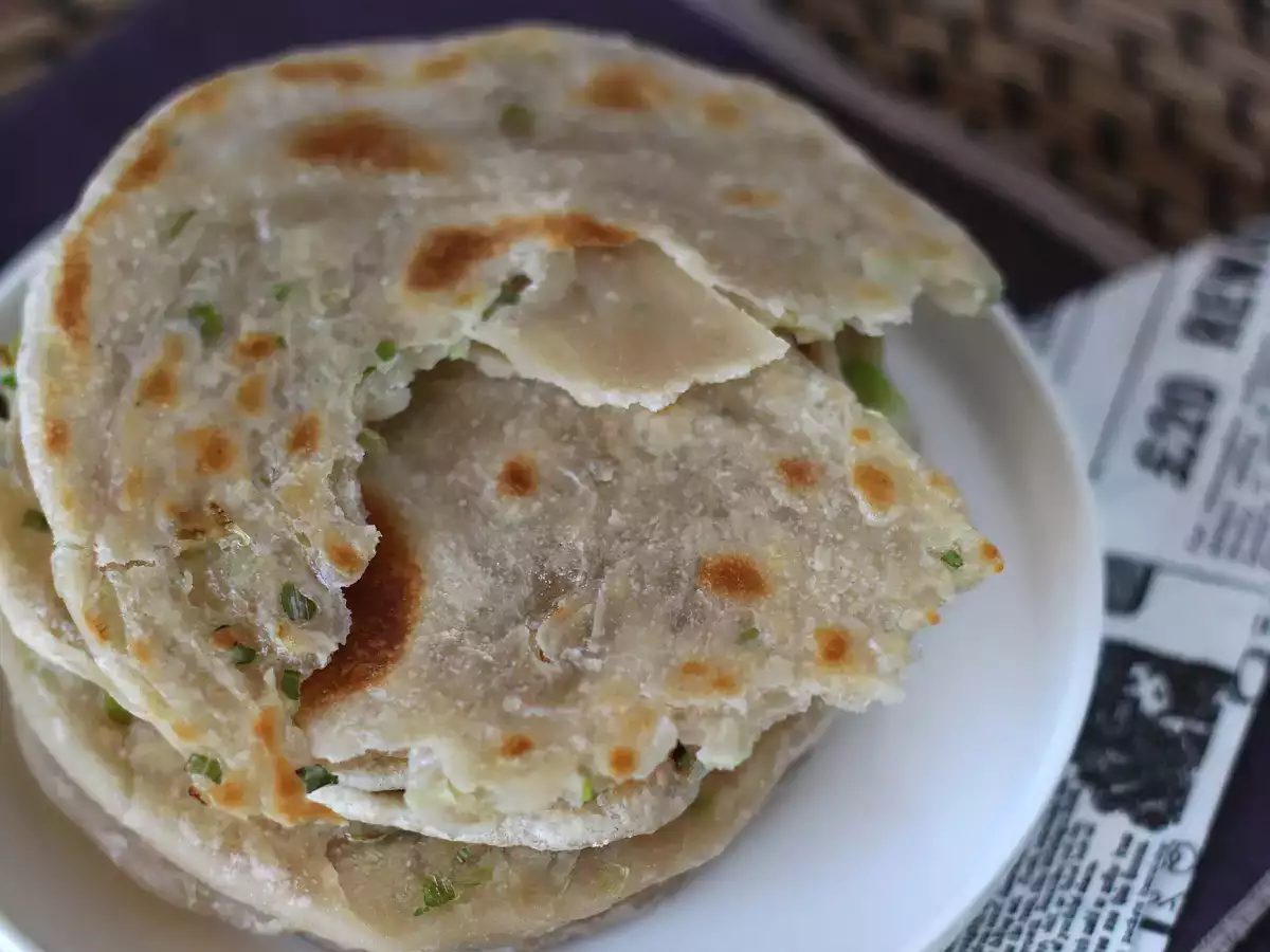 चाइनीज क्रेप्स हरे प्याज - स्कैलियन पैनकेक्स - फोटो 2