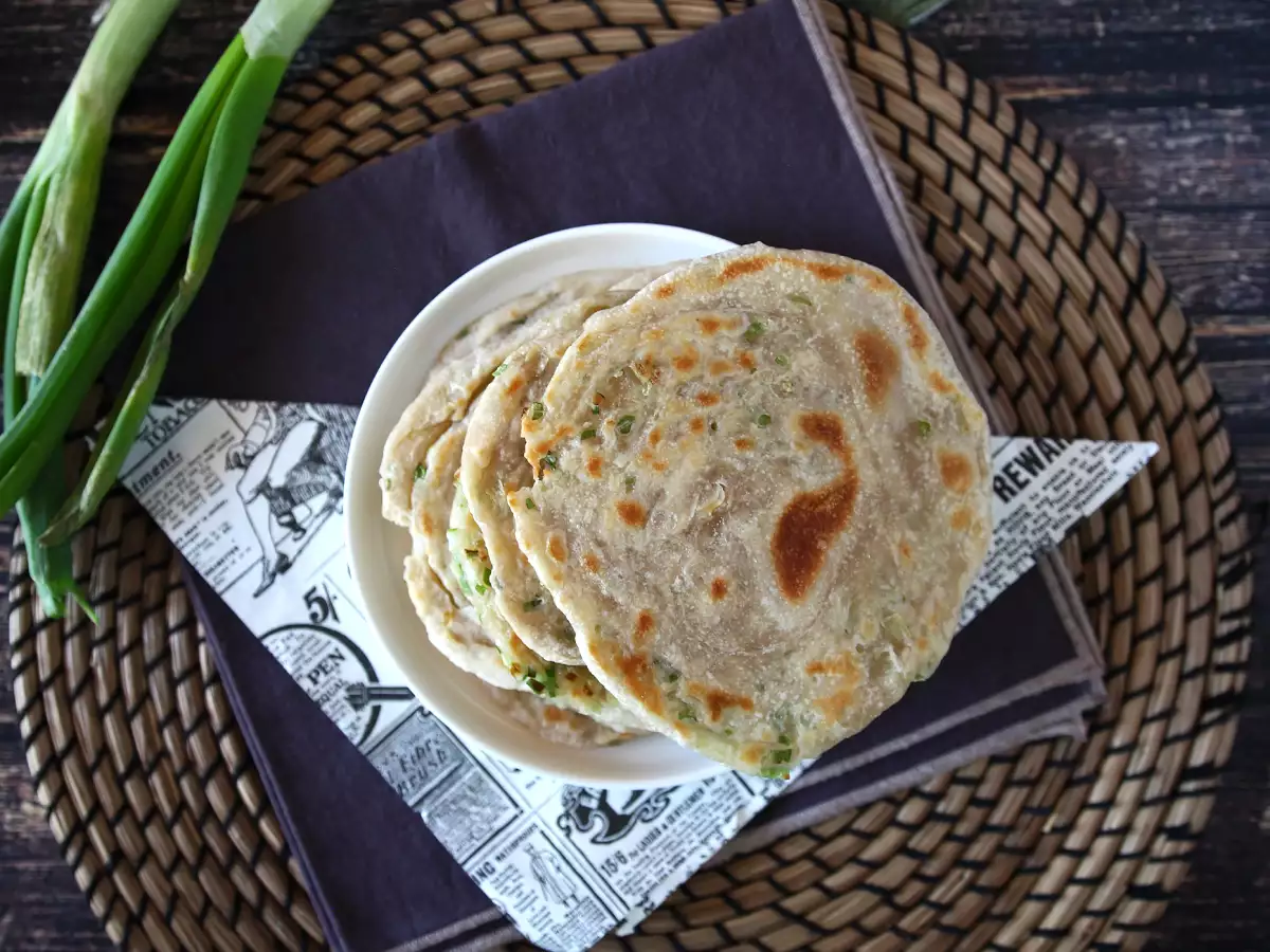 चाइनीज क्रेप्स हरे प्याज - स्कैलियन पैनकेक्स - फोटो 5
