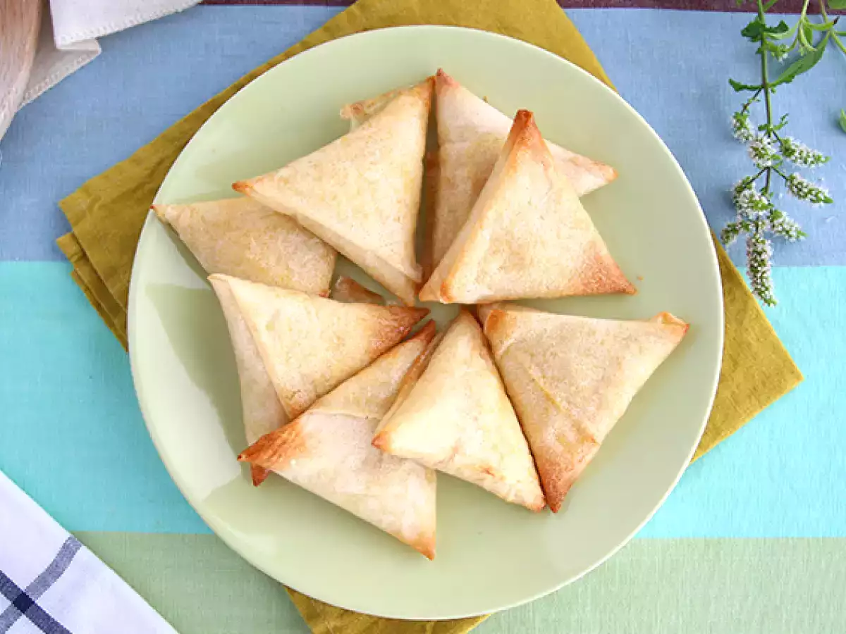 चीज़ और शहद के साथ समोसा - फोटो 2