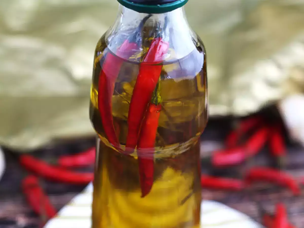 घर की पिज्जा के लिए तीखी तेल - फोटो 2