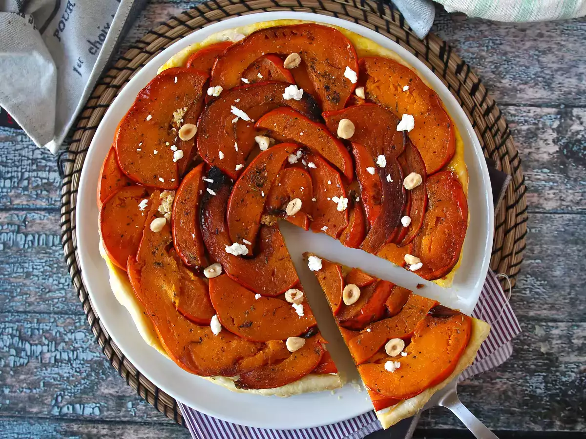 कद्दू की टाटिन बकरी के पनीर और शहद के साथ - फोटो 6