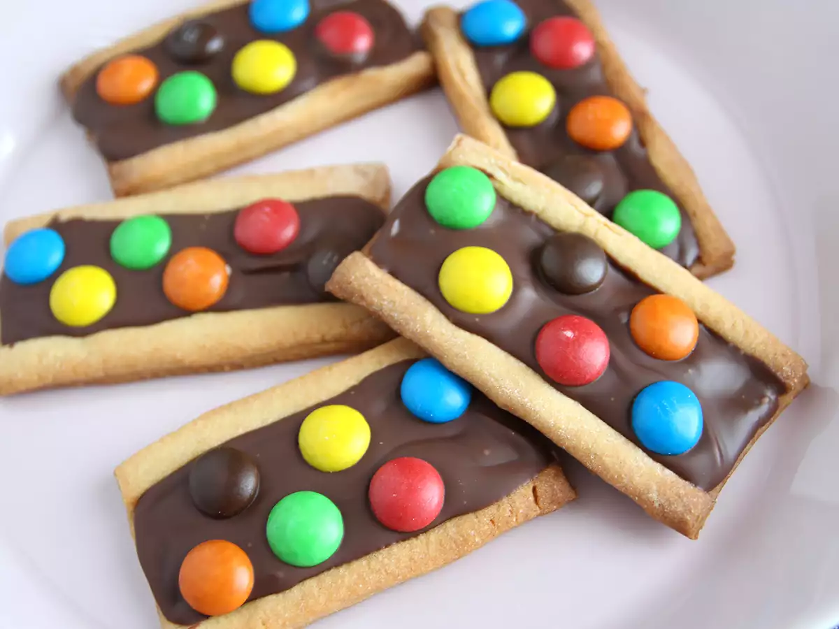 m&m's के साथ बिस्कुट - फोटो 2