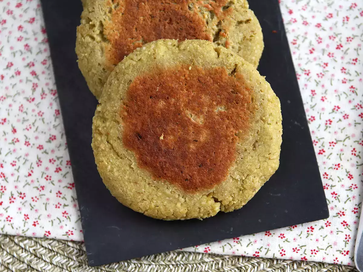 टोफू की बेहद आसान गैलेट्स एक शाकाहारी भोजन के लिए - फोटो 3