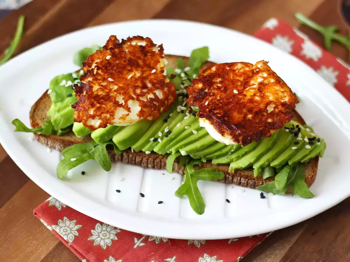 फेटा के कुरकुरे अंडे ( crispy feta eggs ) : बेहद सरल ट्रेंडिंग रेसिपी - फोटो 5
