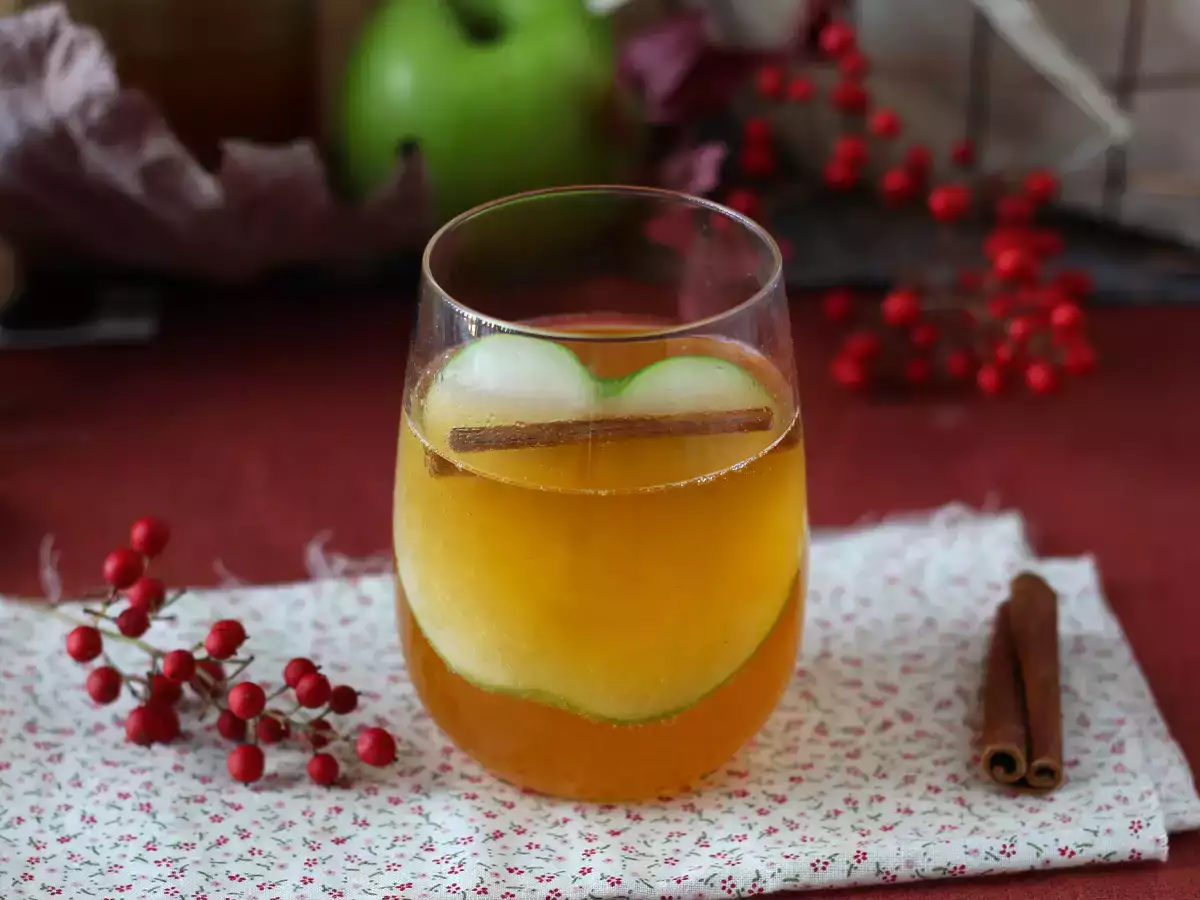 Pumpkin Spritz, कद्दू के सिरप वाला मसालेदार कॉकटेल! - फोटो 3