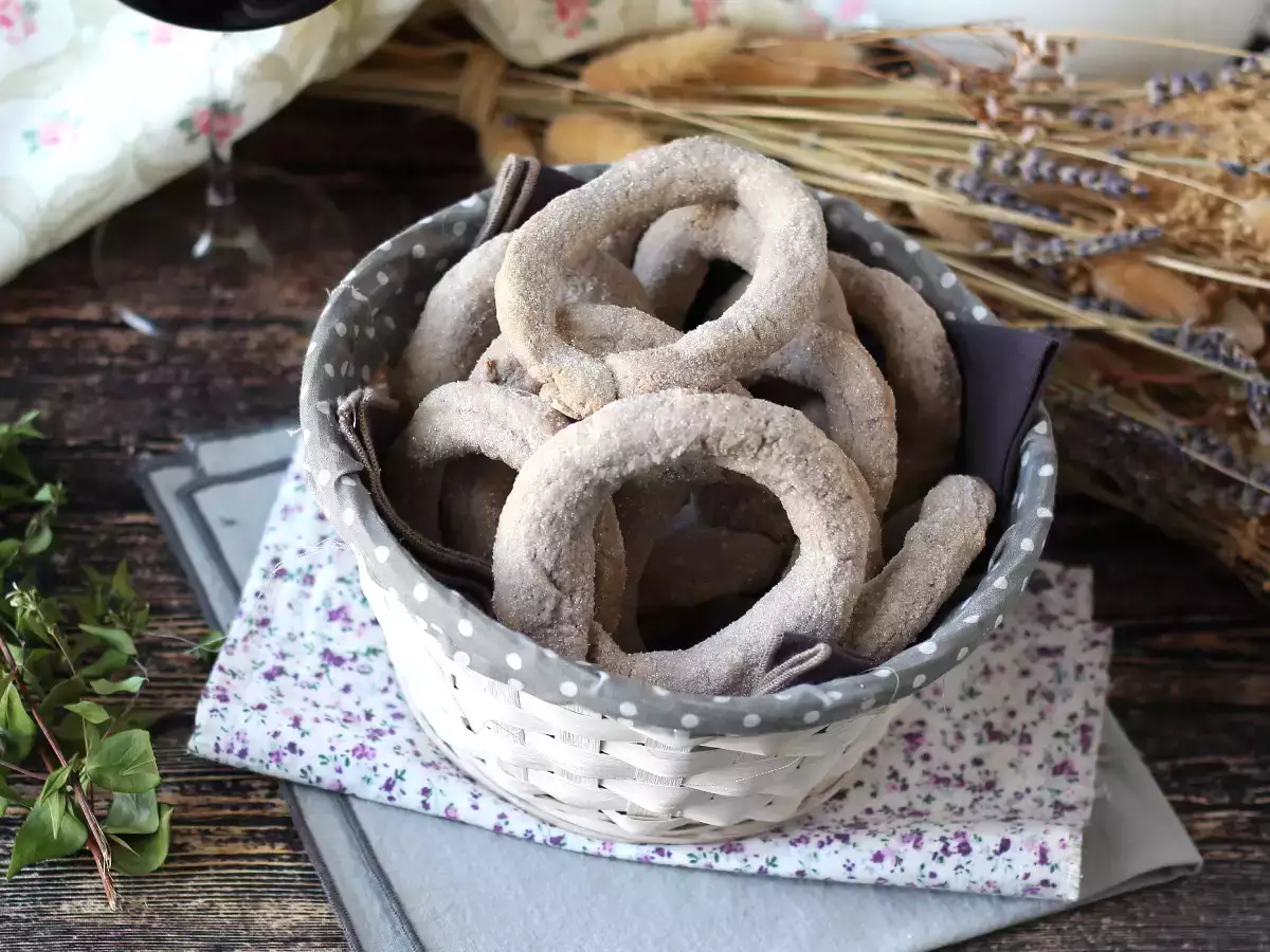 रेड वाइन की चियाम्बेल्लिन: दादी की रेसिपी जिसे सभी को जानना चाहिए! - फोटो 6