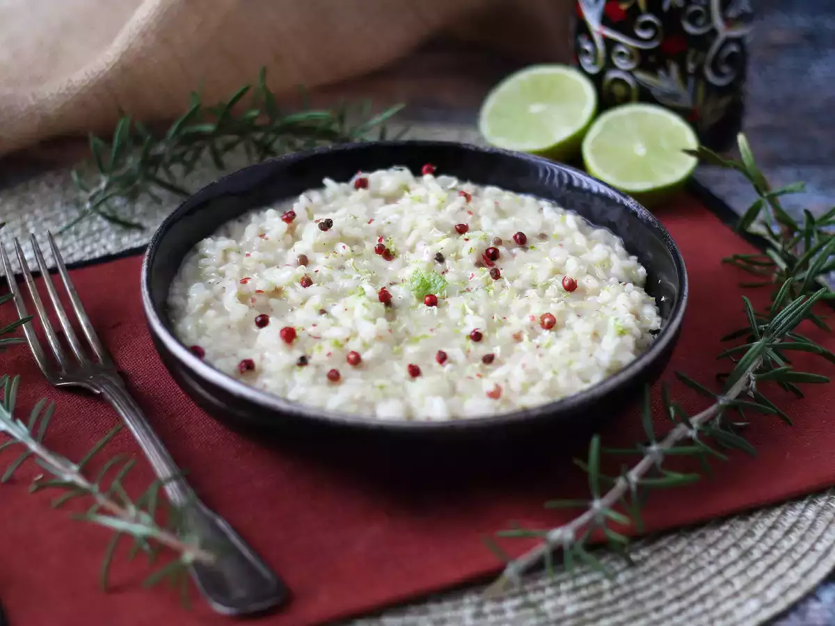 Risotto नींबू और गुलाबी मिर्च: विशेष रात्रिभोज के लिए एक सुरुचिपूर्ण और शाकाहारी नुस्खा - फोटो 3