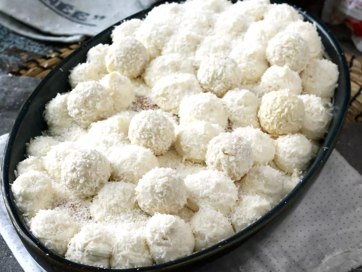 Tiramisu Raffaello जो नारियल के अच्छे स्वाद के साथ है - फोटो 7